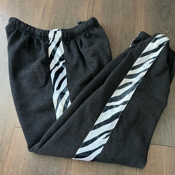 Aviator Nation - Zebra Striped Sweatpants Size M - Picture 2 of 8